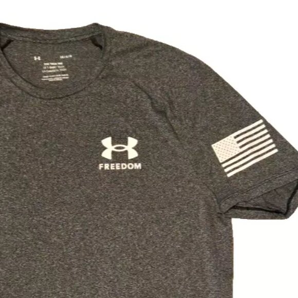 Men's UNDER ARMOUR "Freedom" Loose Fit - Gray Poly T-shirt. Sz. Large. - Picture 3 of 4
